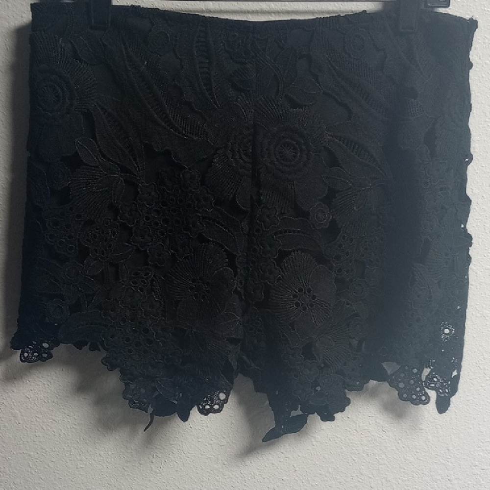 Banjul Black Floral Lace Shorts